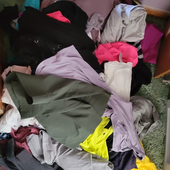 Leggings tops and a swim suit nwt - Picture 1 of 3